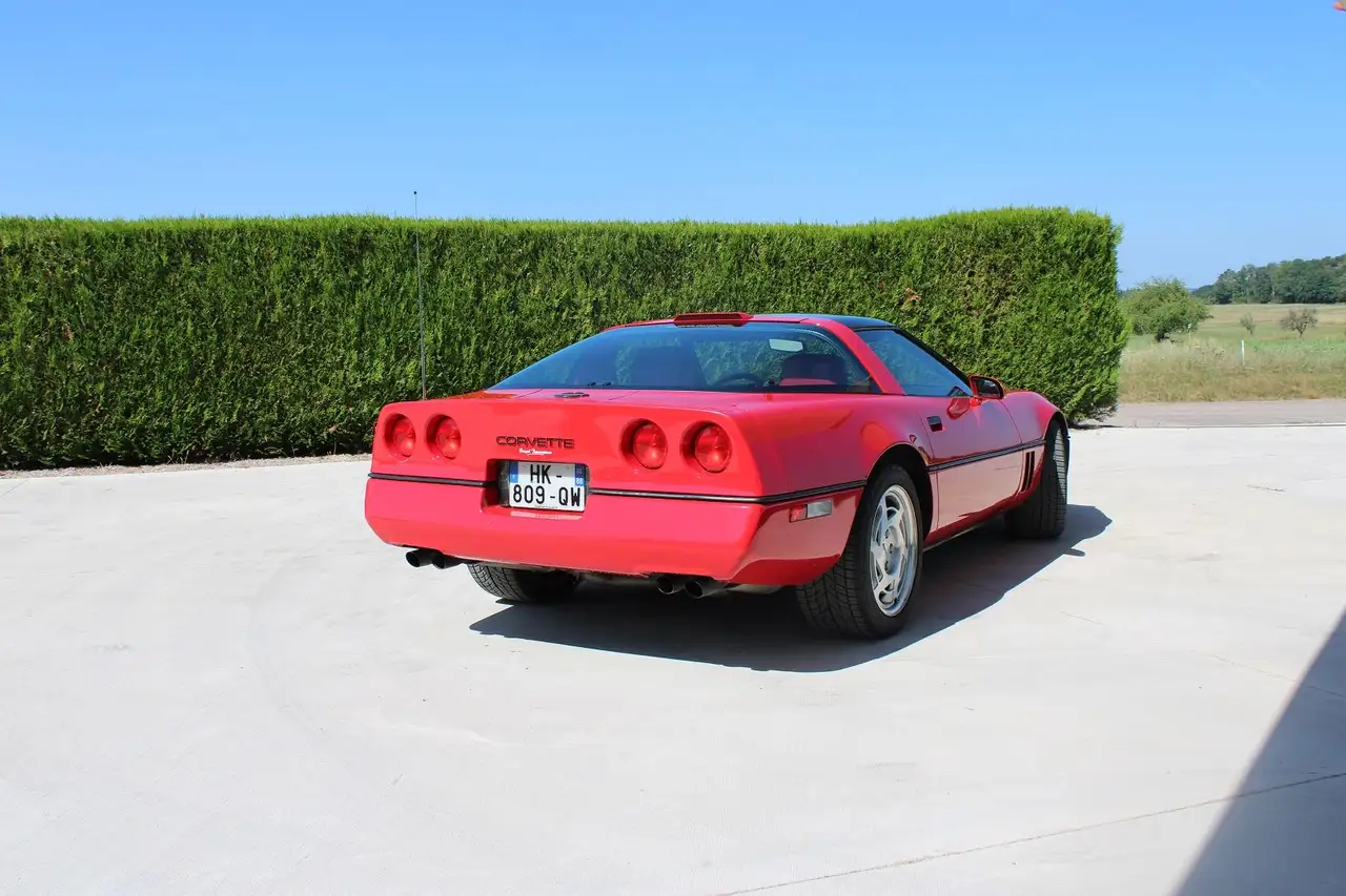 Chevrolet Corvette 5L7 V8 250 CV COUPÉ TARGA CUIR ELECT 2X TOIT OUVRANTS CLIM RADIO K7 BOITE AUTO, foto 2