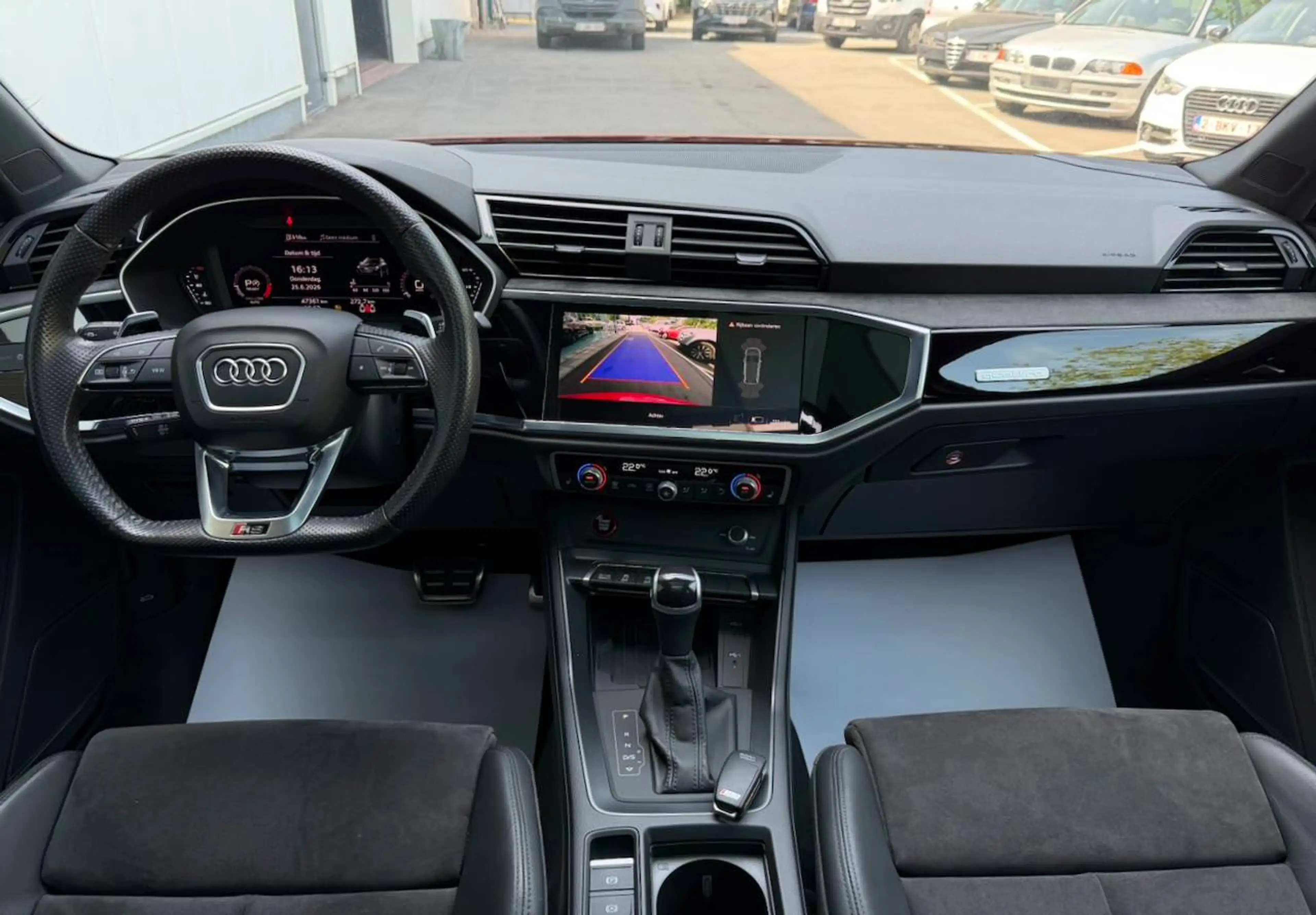 Audi RS Q3 Q3 2.5 TFSI Quattro RS Q3 S tronic — photo 8