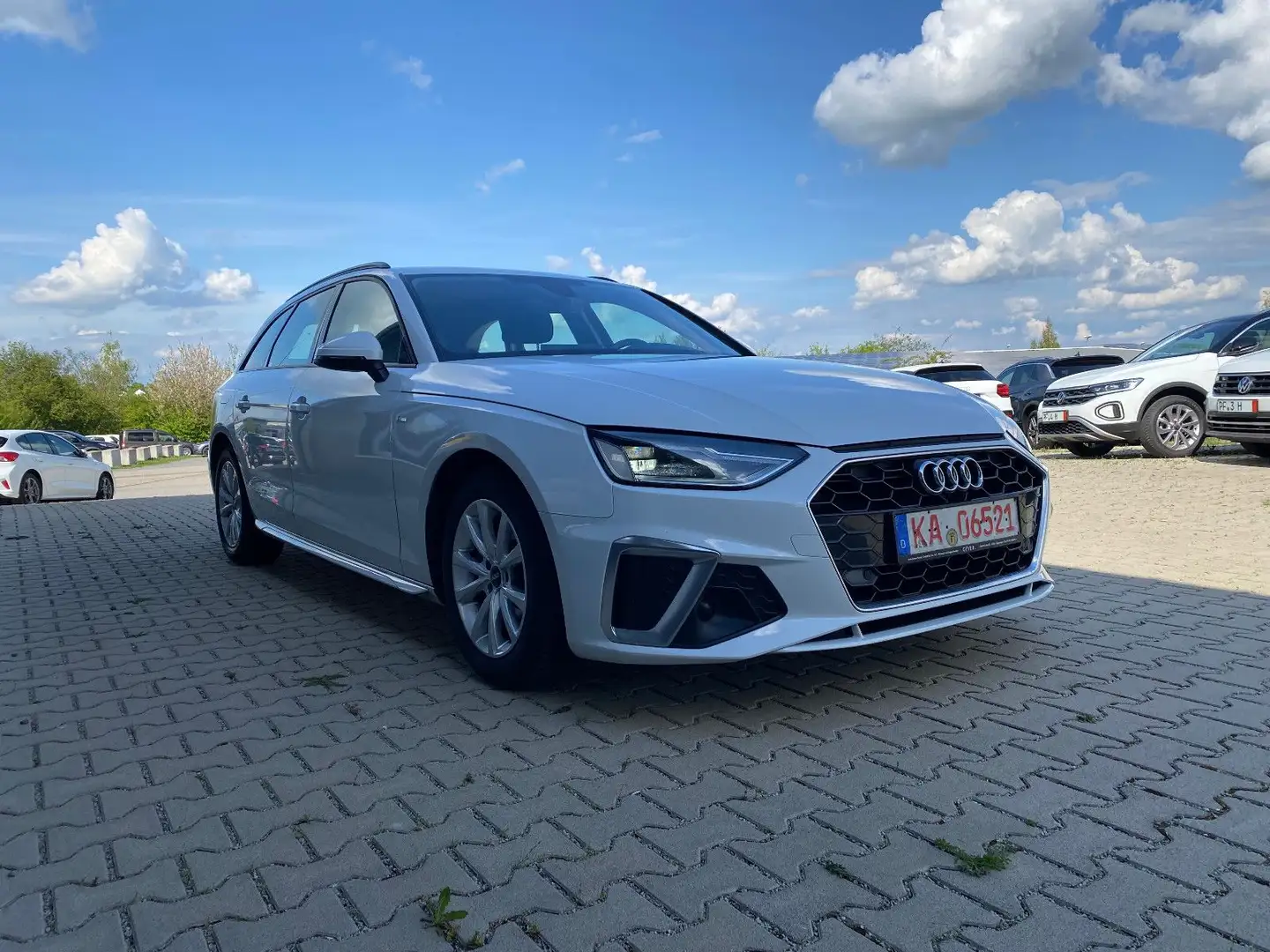 Audi A4 Avant 35 TDI S line S-TRONIC Weiß - 2
