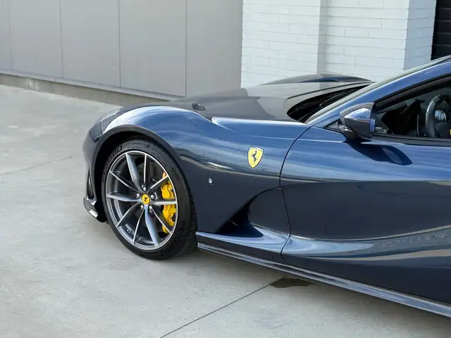 Ferrari 812 view 13