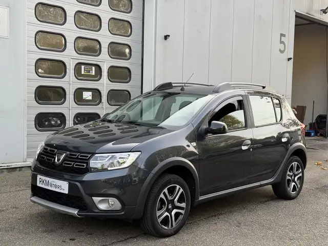 Dacia Sandero Stepway TCe 90 PRESTIGE