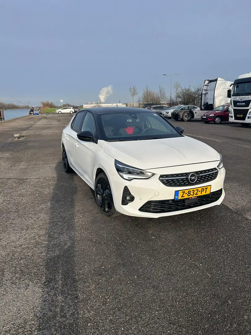 Opel Corsa 1.2 GS Line Wit - 1