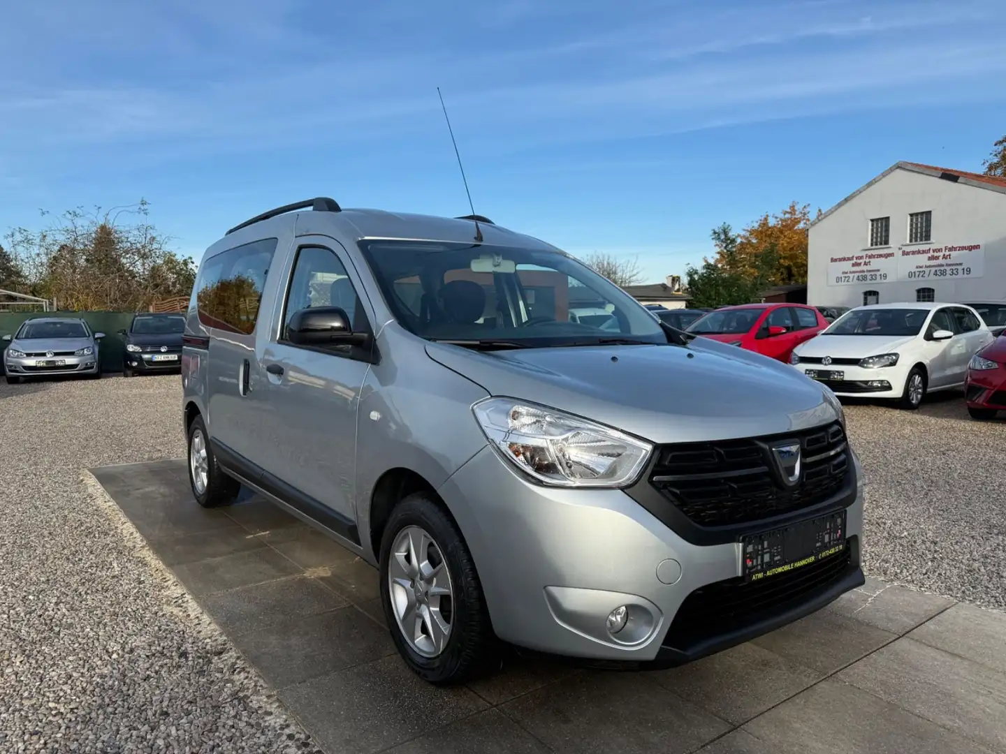 Dacia Dokker 1.6 SCe 100 Ambiance Sport Lenkrad Silber - 1
