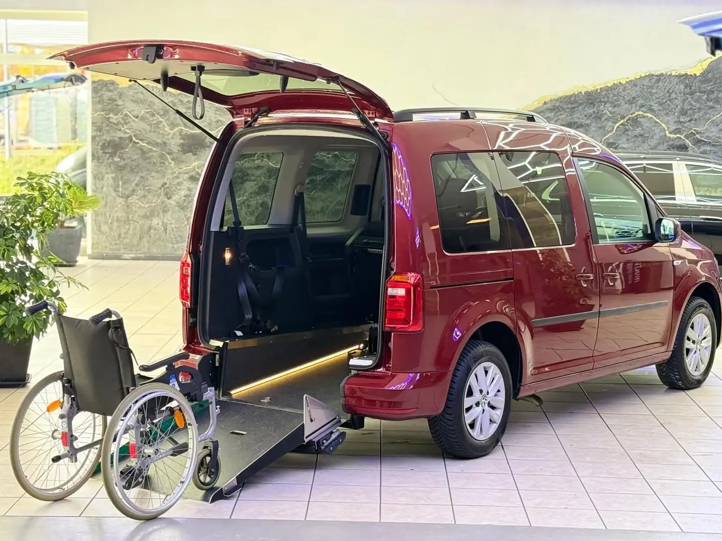 Volkswagen Caddy DSG-Behindertengerecht-Rampe Rouge - 2