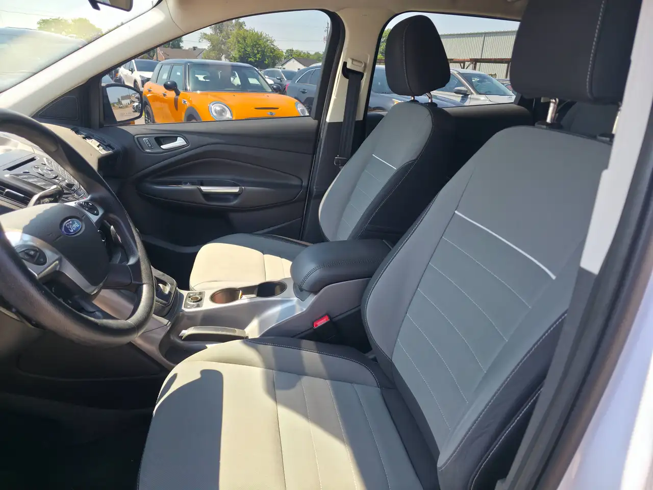 Ford Escape photo Ford Escape