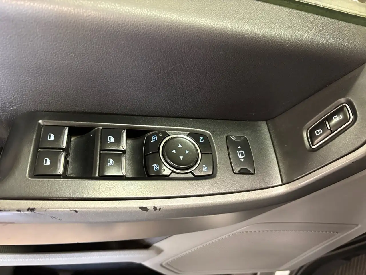 Ford F 350 снимка Ford F 350