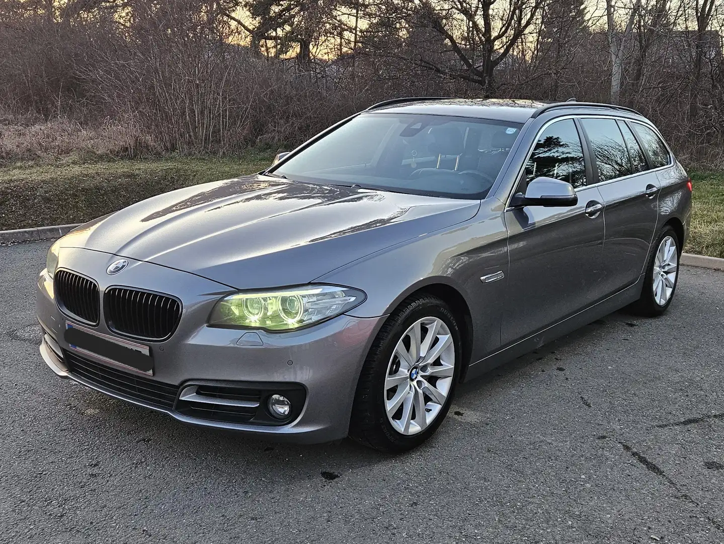 BMW 535 535i Touring Österreich-Paket Aut. Österreich-Paket Grau - 1