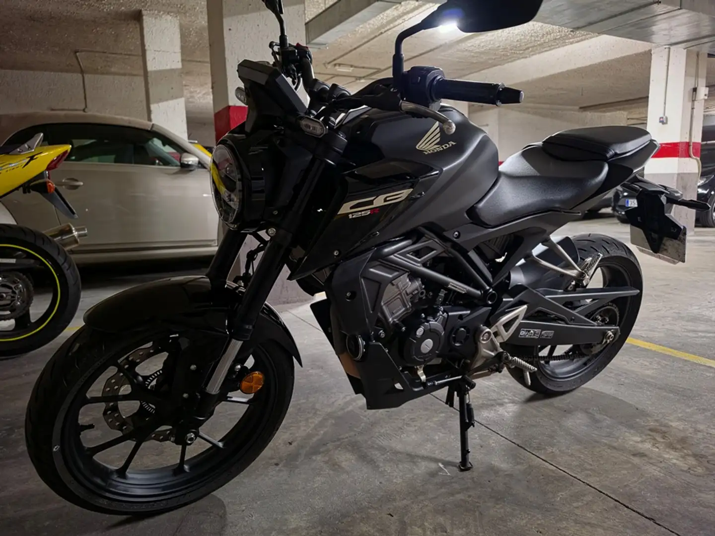 Honda CBR 125 Negro - 1