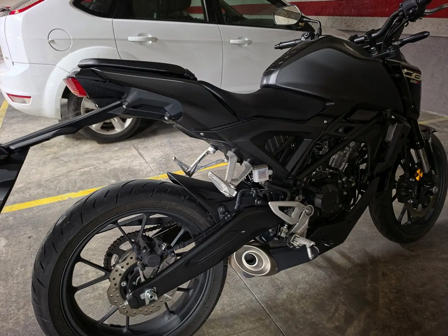 Honda CBR 125 Negro - 2