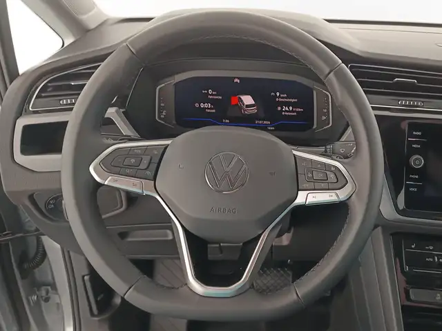 Volkswagen Touran view 14