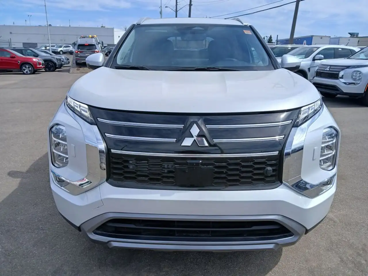 Mitsubishi Outlander снимка Mitsubishi Outlander