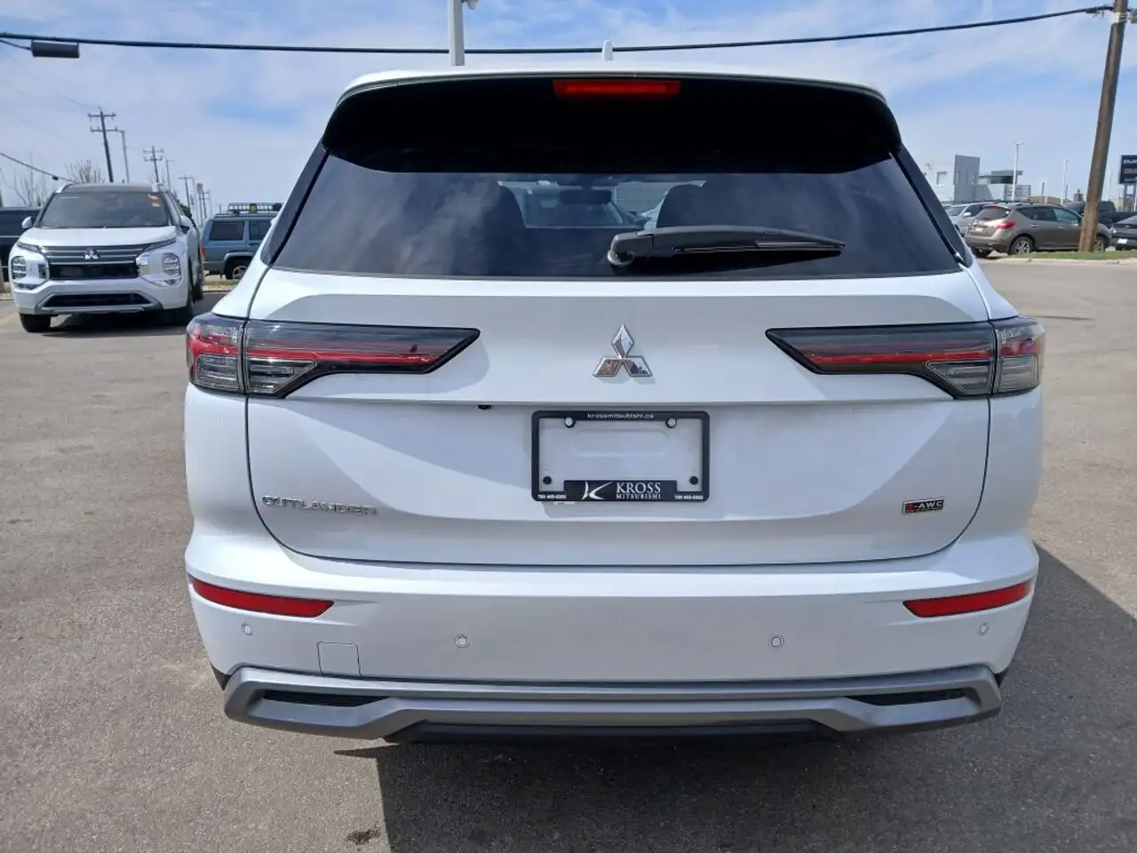 Mitsubishi Outlander снимка Mitsubishi Outlander