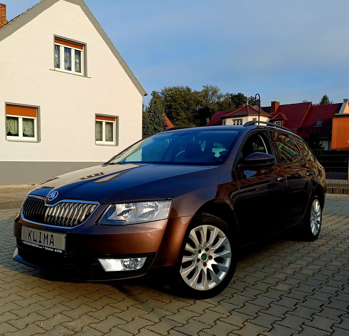 Skoda Octavia Octavia III Combi 1.2 TSI *Klimaautomatik*PDC*SH* Braun - 1