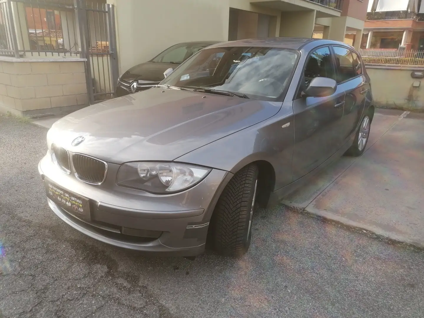 BMW 116 116i 5p Attiva 122cv - 2