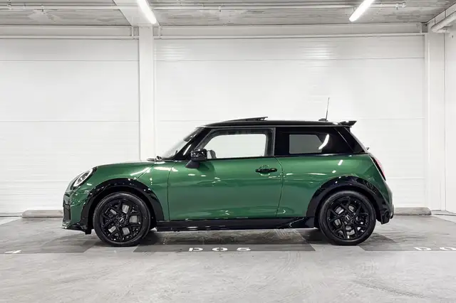 Mini Hatch view 2