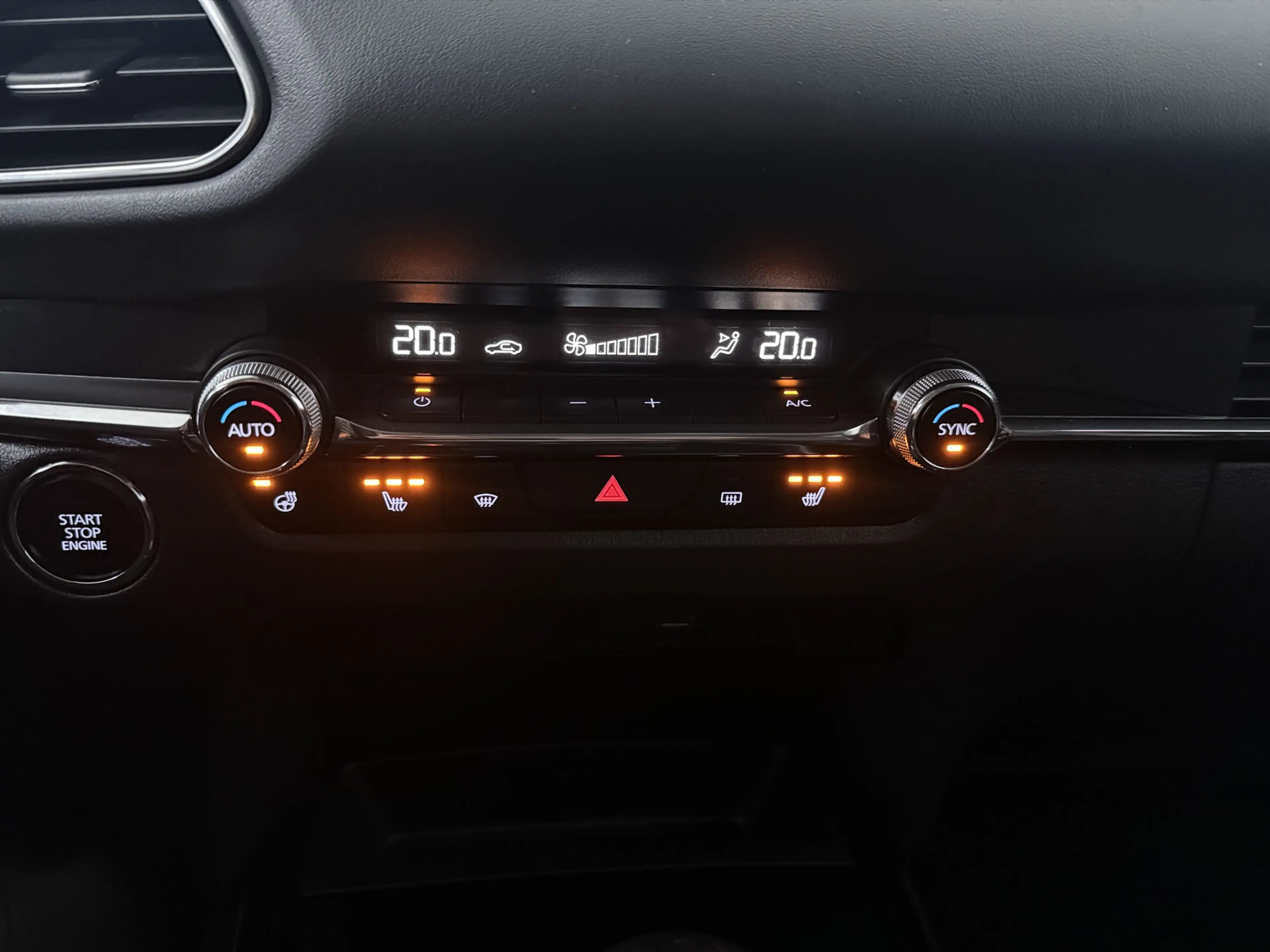 Mazda CX-30 2.0 e-SkyActiv-X M Hybrid Luxury automaat | BOSE | — photo 7