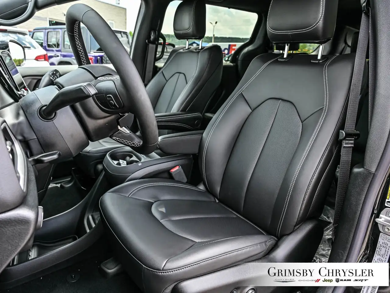 Chrysler Grand Caravan снимка Chrysler Grand Caravan