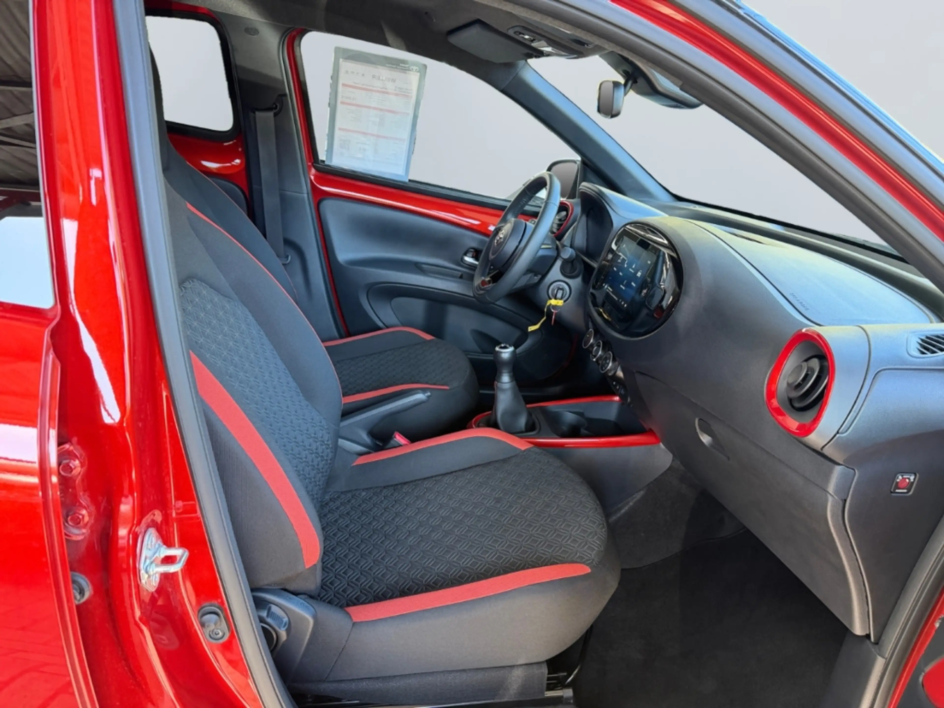 Toyota Aygo X Teamplayer *ACC*CarPlay*CAM*SHZ*Bi-Tone* — photo 4