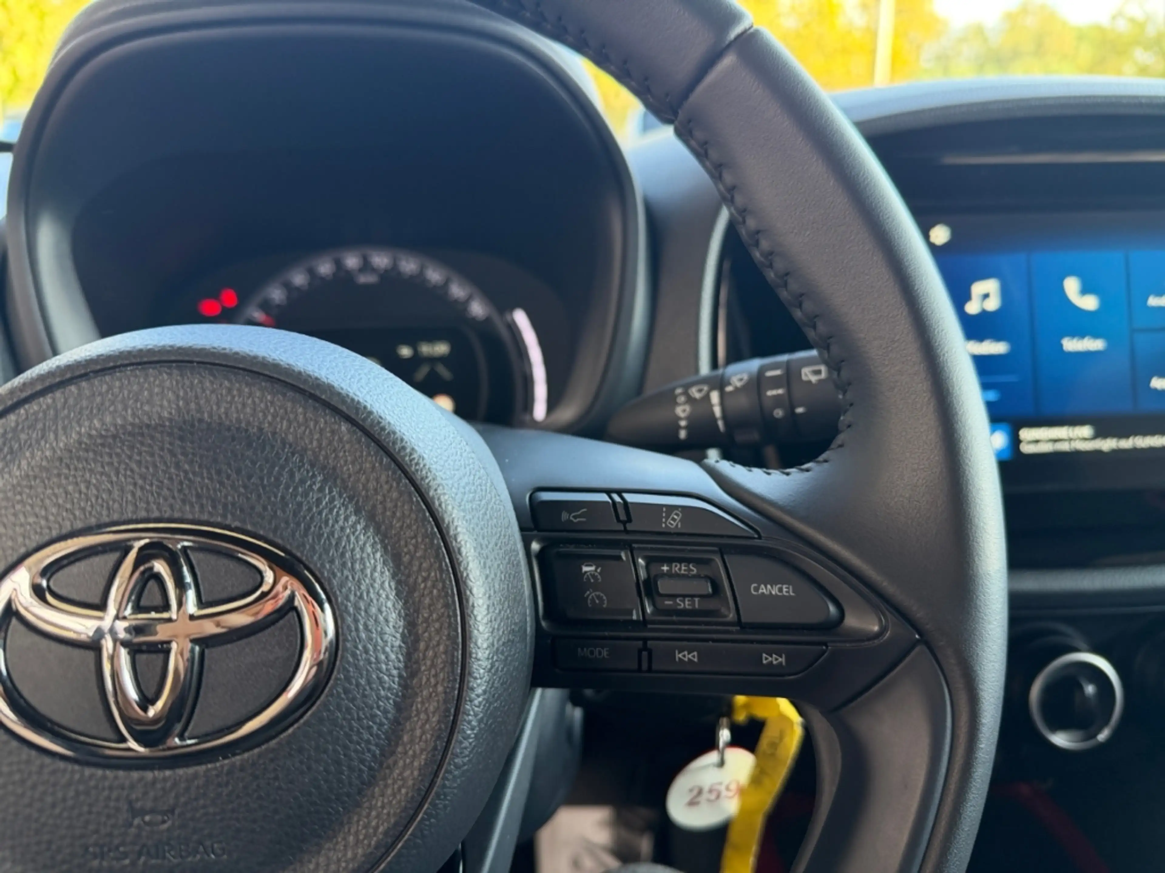 Toyota Aygo X Teamplayer *ACC*CarPlay*CAM*SHZ*Bi-Tone* — photo 10
