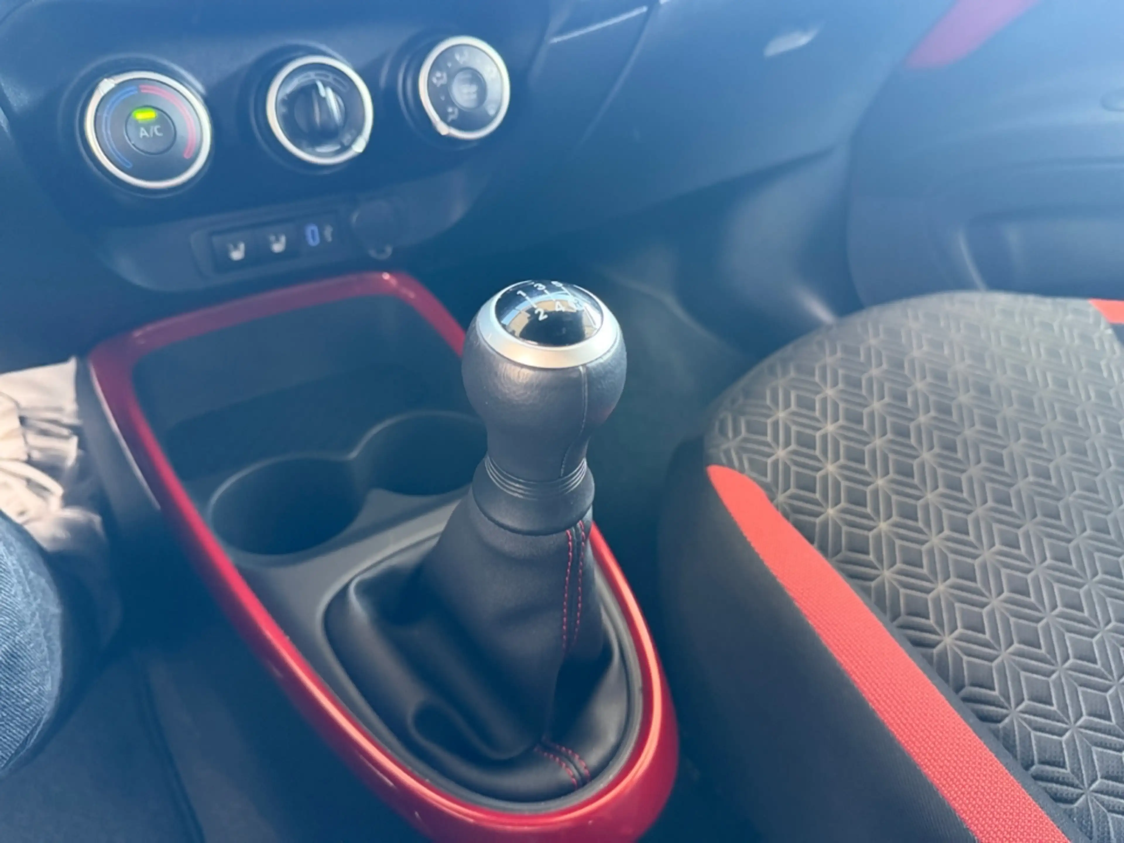 Toyota Aygo X Teamplayer *ACC*CarPlay*CAM*SHZ*Bi-Tone* — photo 11