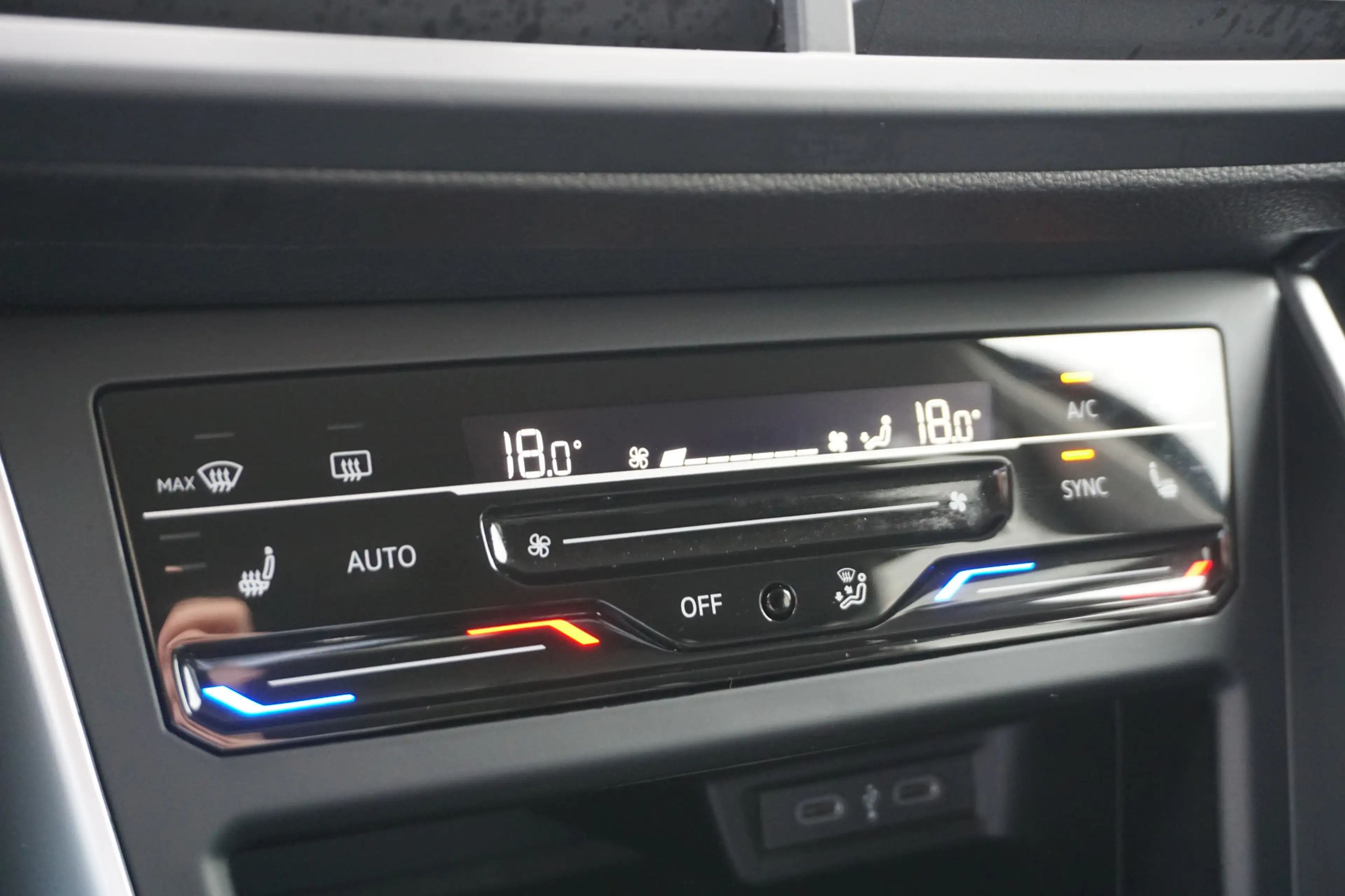 Volkswagen Polo 1.0 TSI Automaat | CAMERA | STOELVERW. | CLIMATE | — photo 9