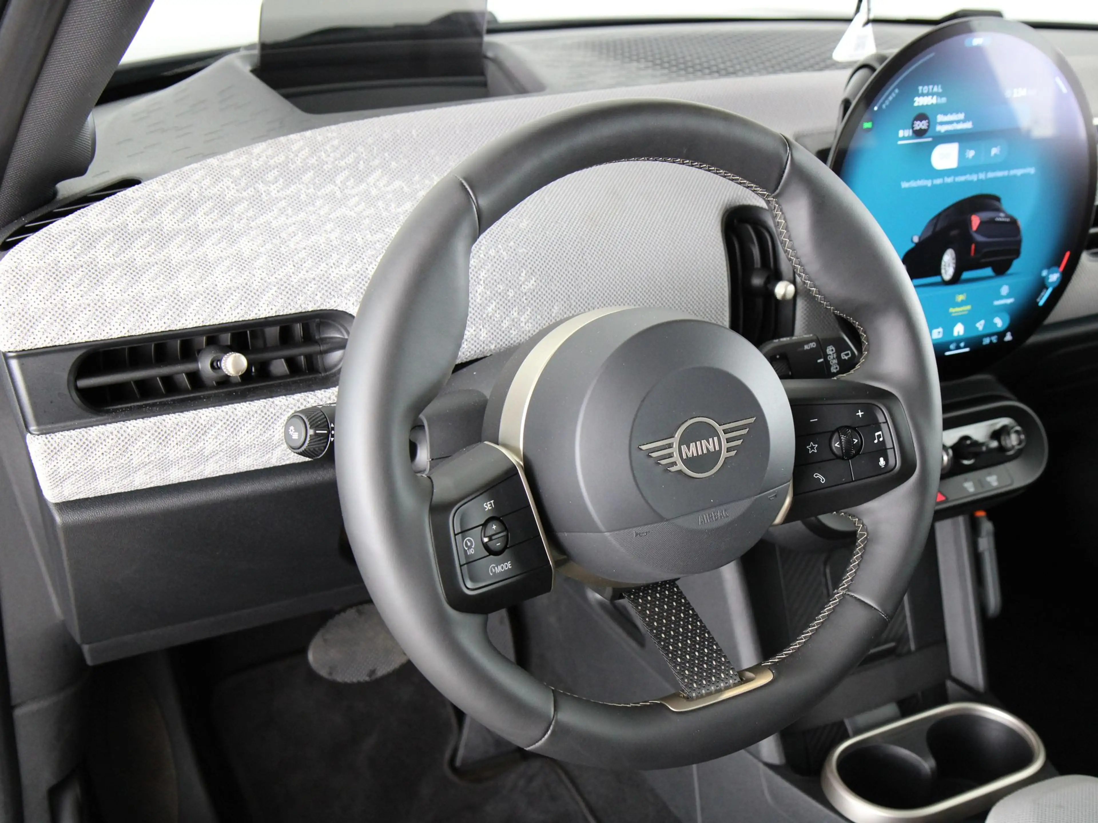 MINI Cooper S 5-deurs Favoured Pakket M — photo 2