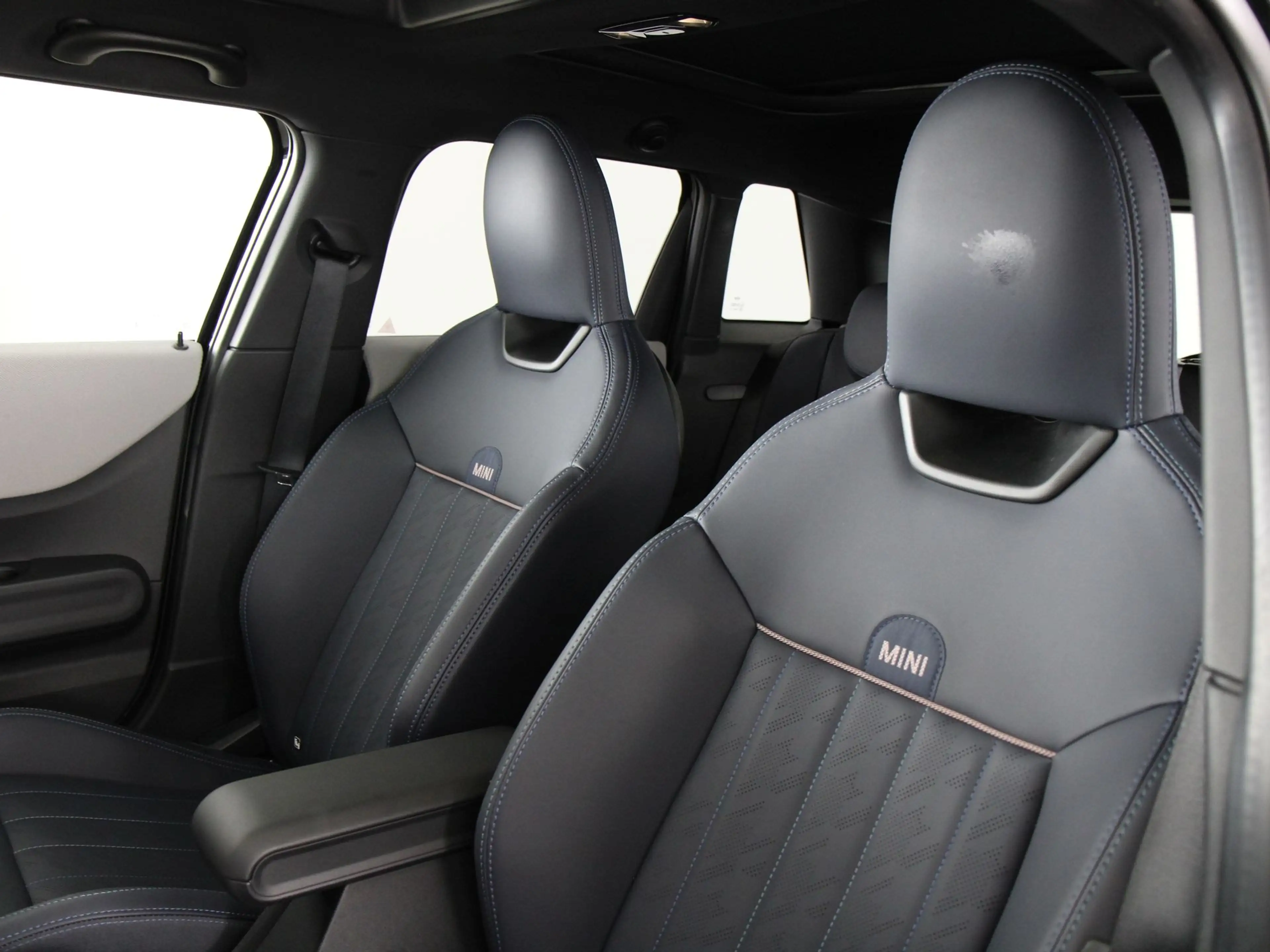 MINI Cooper S 5-deurs Favoured Pakket M — photo 5