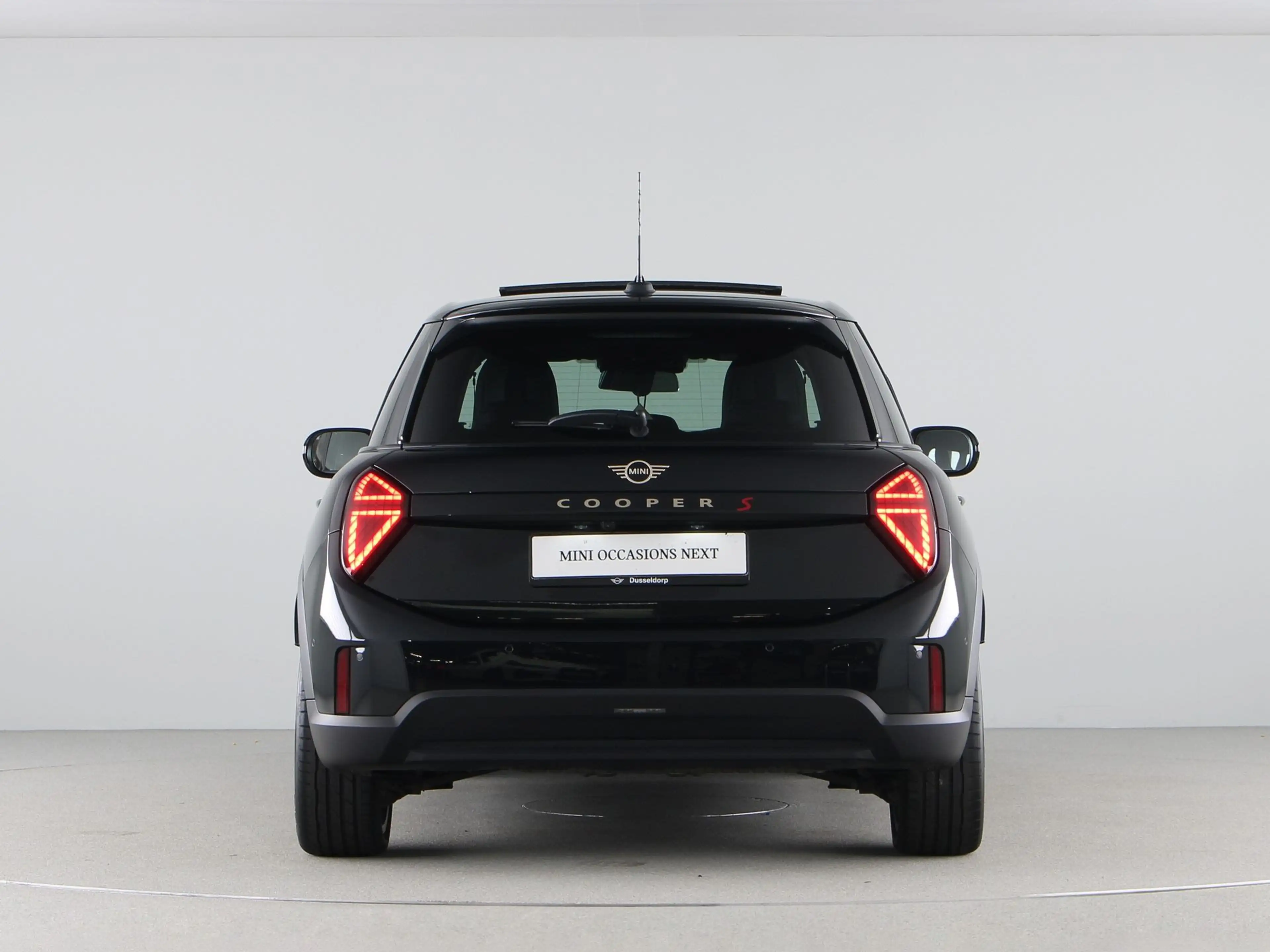 MINI Cooper S 5-deurs Favoured Pakket M — photo 10