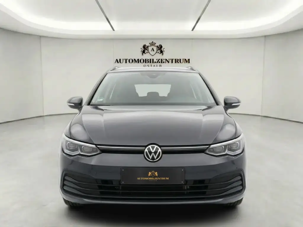 Volkswagen Golf VIII Variant 1.5 eTSI | AHK | LED | ACC Bild 3
