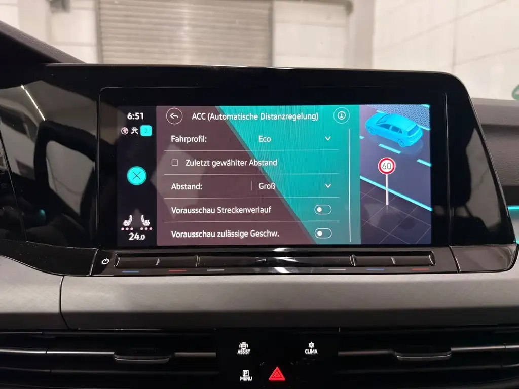 Volkswagen Golf VIII Variant 1.5 eTSI | AHK | LED | ACC Bild 17