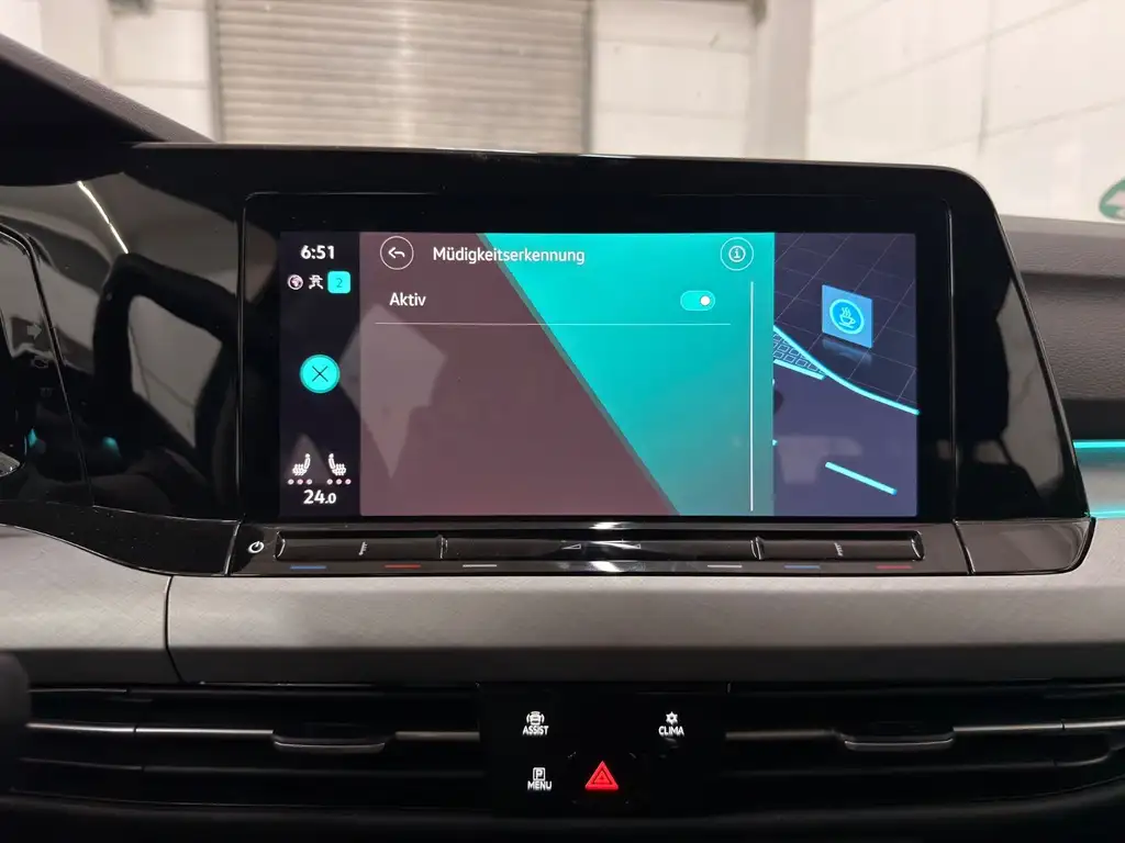 Volkswagen Golf VIII Variant 1.5 eTSI | AHK | LED | ACC Bild 19