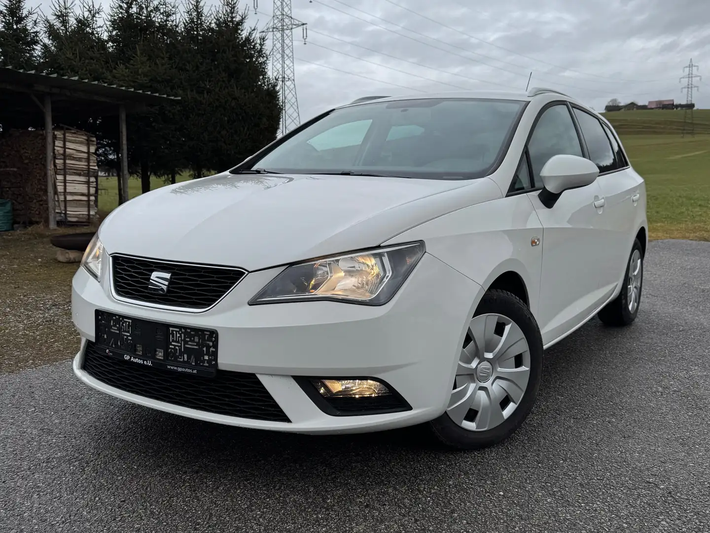 SEAT Ibiza 1,2 - topgepflegter Kombi, Öamtc geprüft. Weiß - 1