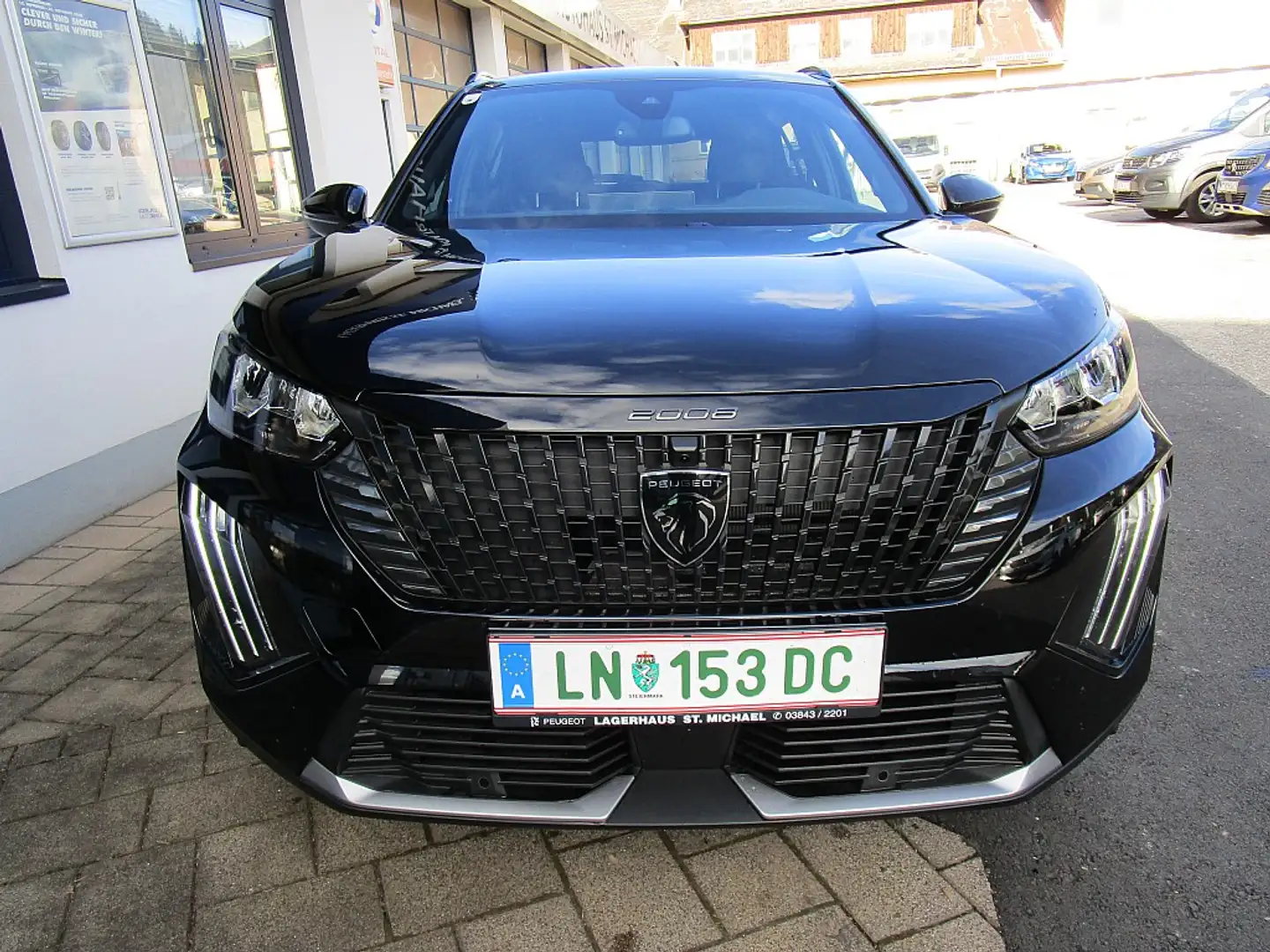 Peugeot e-2008 54kWh Allure Zwart - 2