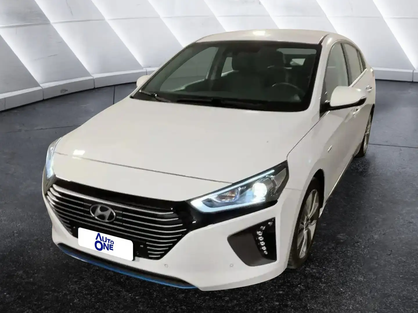 Hyundai IONIQ Ioniq 1.6 hybrid Style 6dct 2k* Bianco - 1