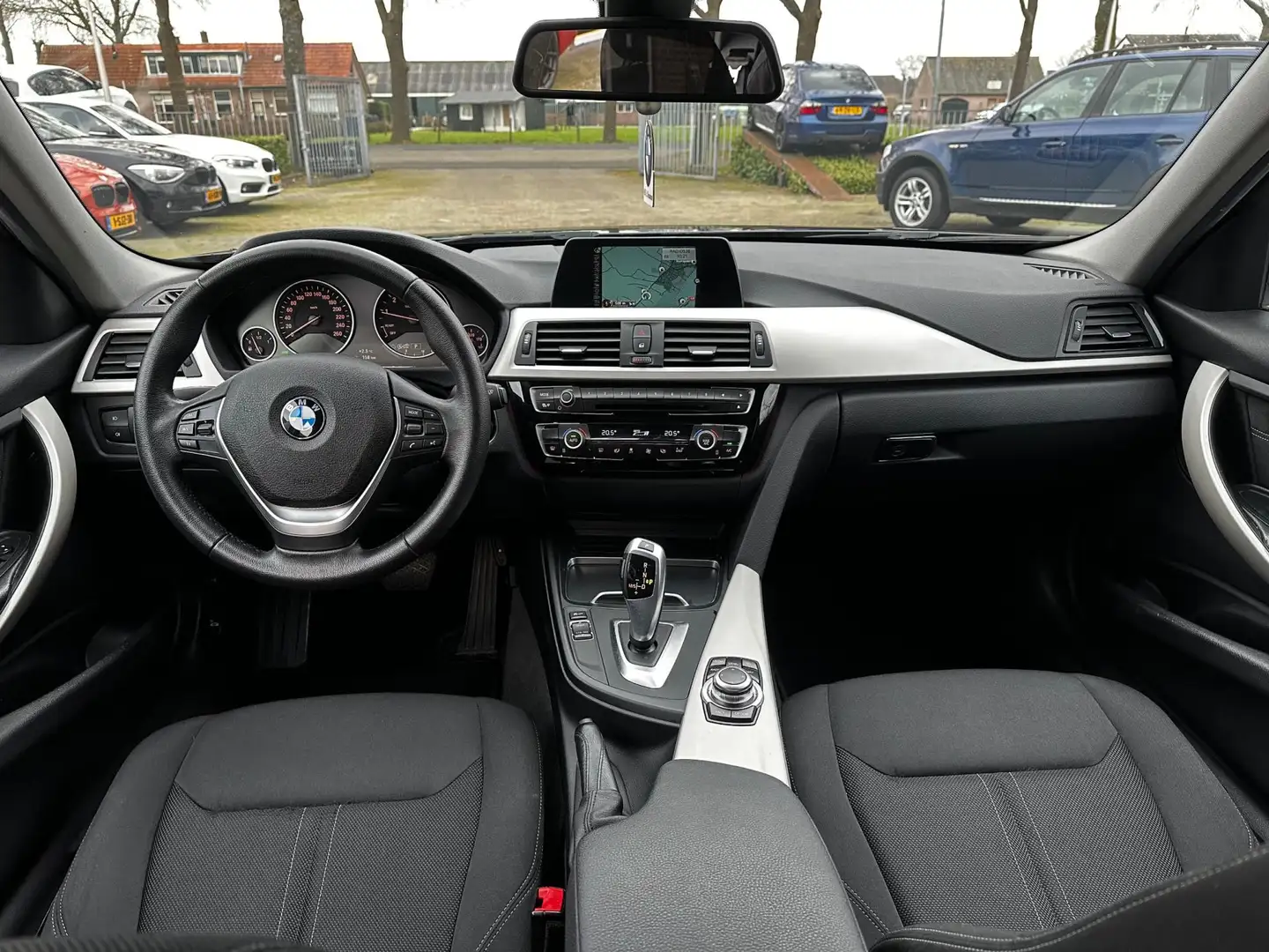 BMW 318 3-serie Touring 318i Centennial Executive M sport| Zwart - 2