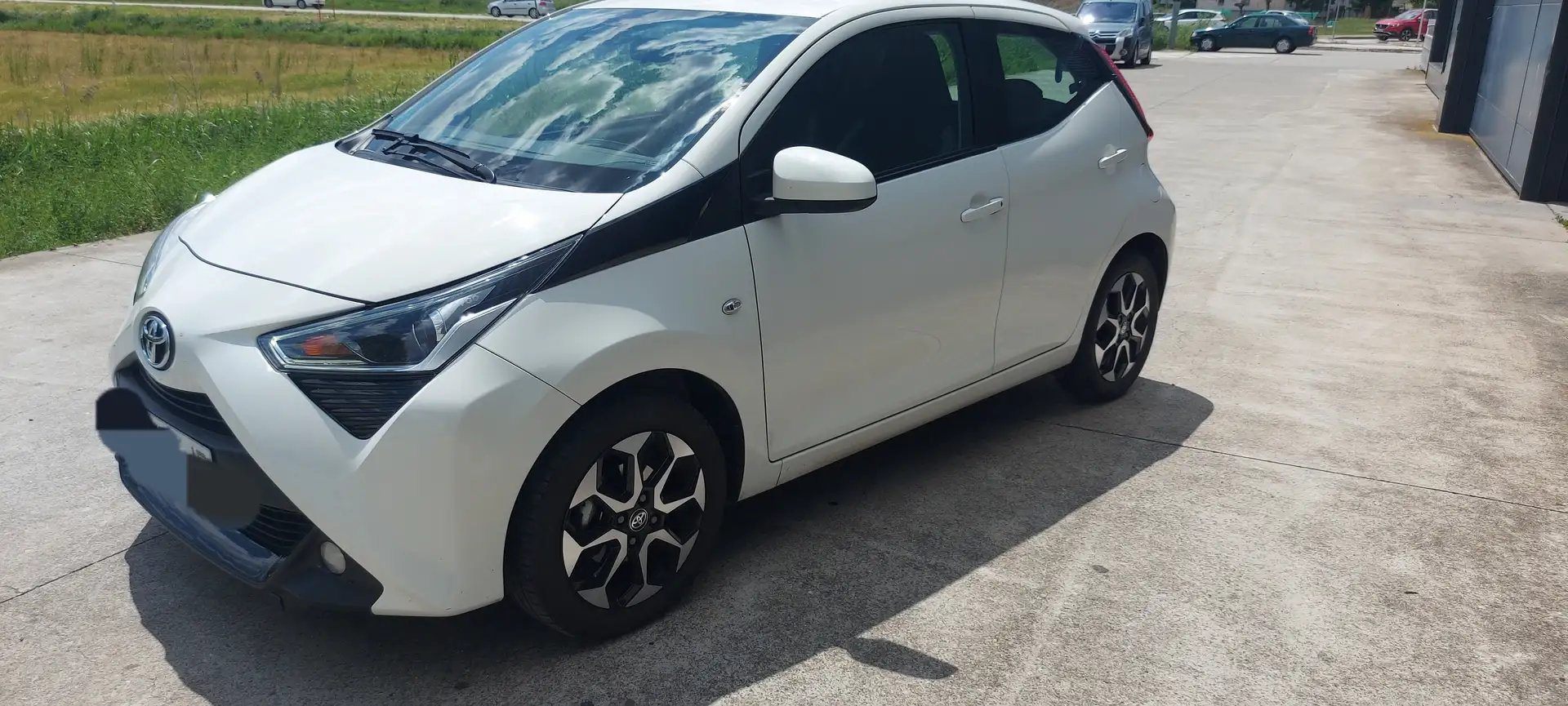 Toyota Aygo Aygo 70 x-play x-play Blanco - 1