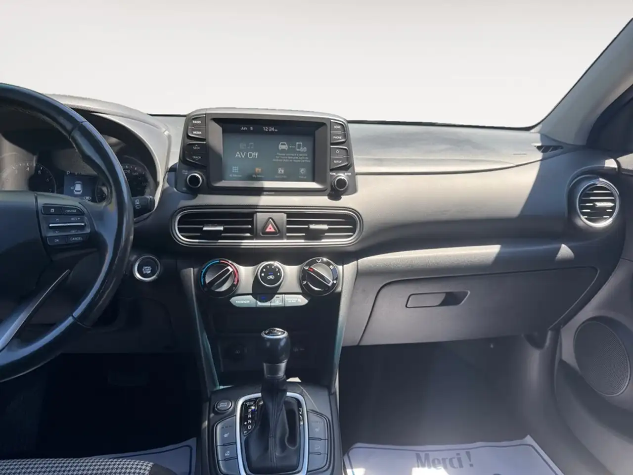 Hyundai KONA photo Hyundai KONA