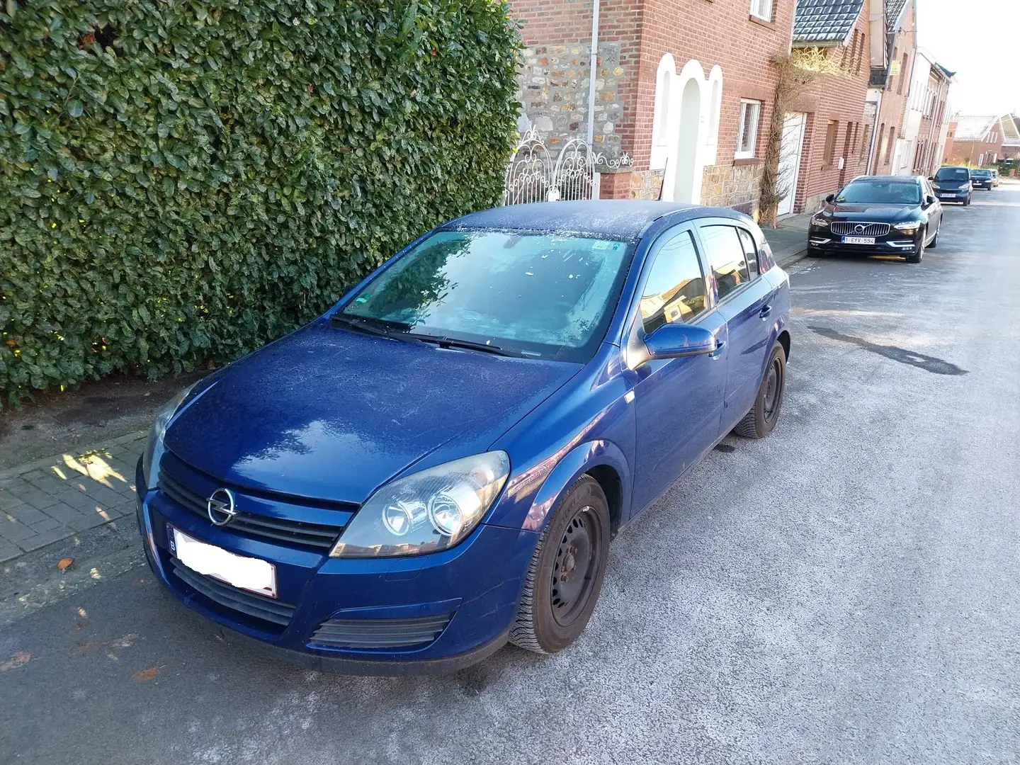 Opel Astra 1.7 DTL CDTi Essentia Blauw - 1