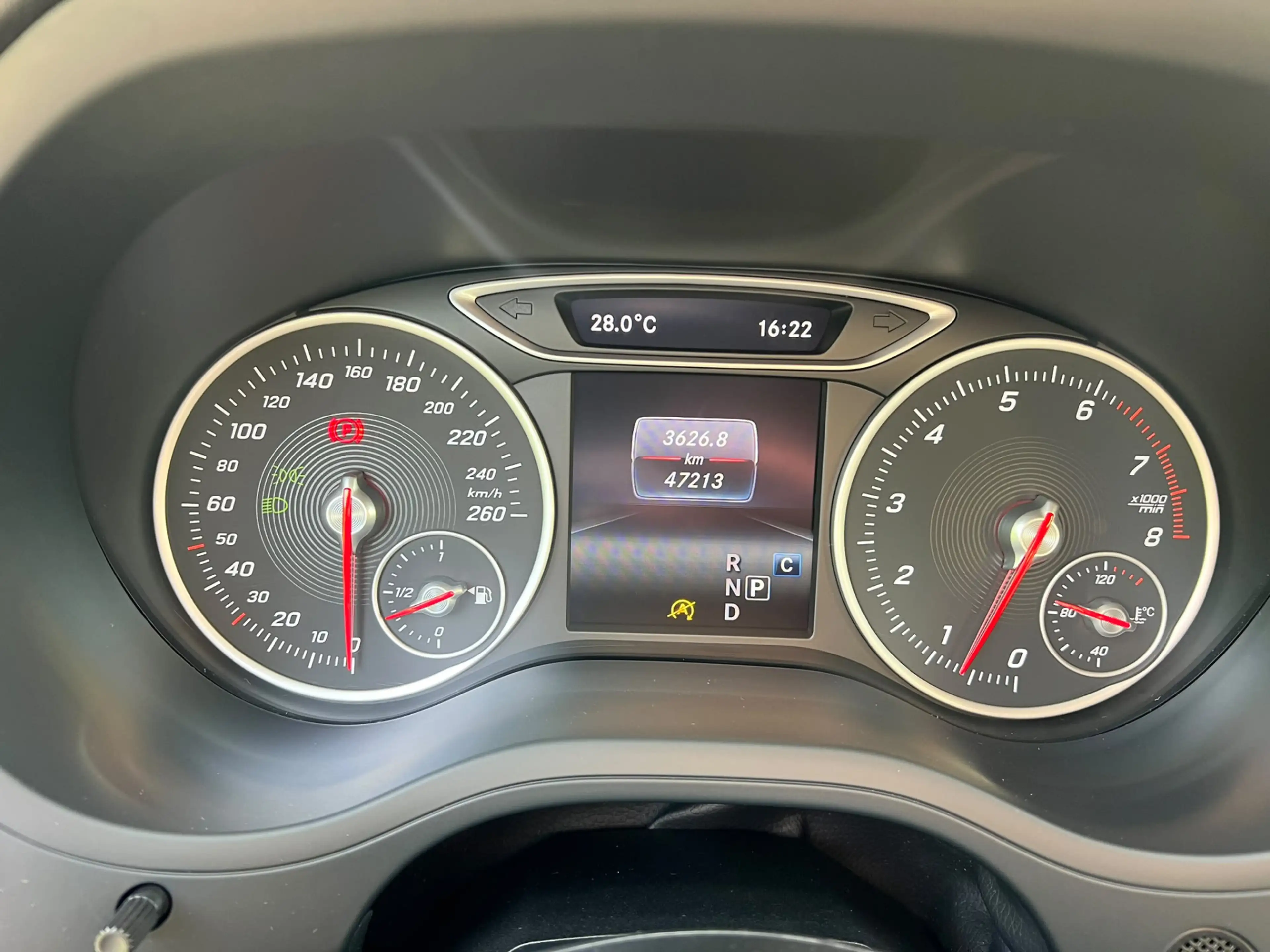 Mercedes-Benz B 180 Prestige trekhaak, camera, xenon, leer, navi, crui — photo 12