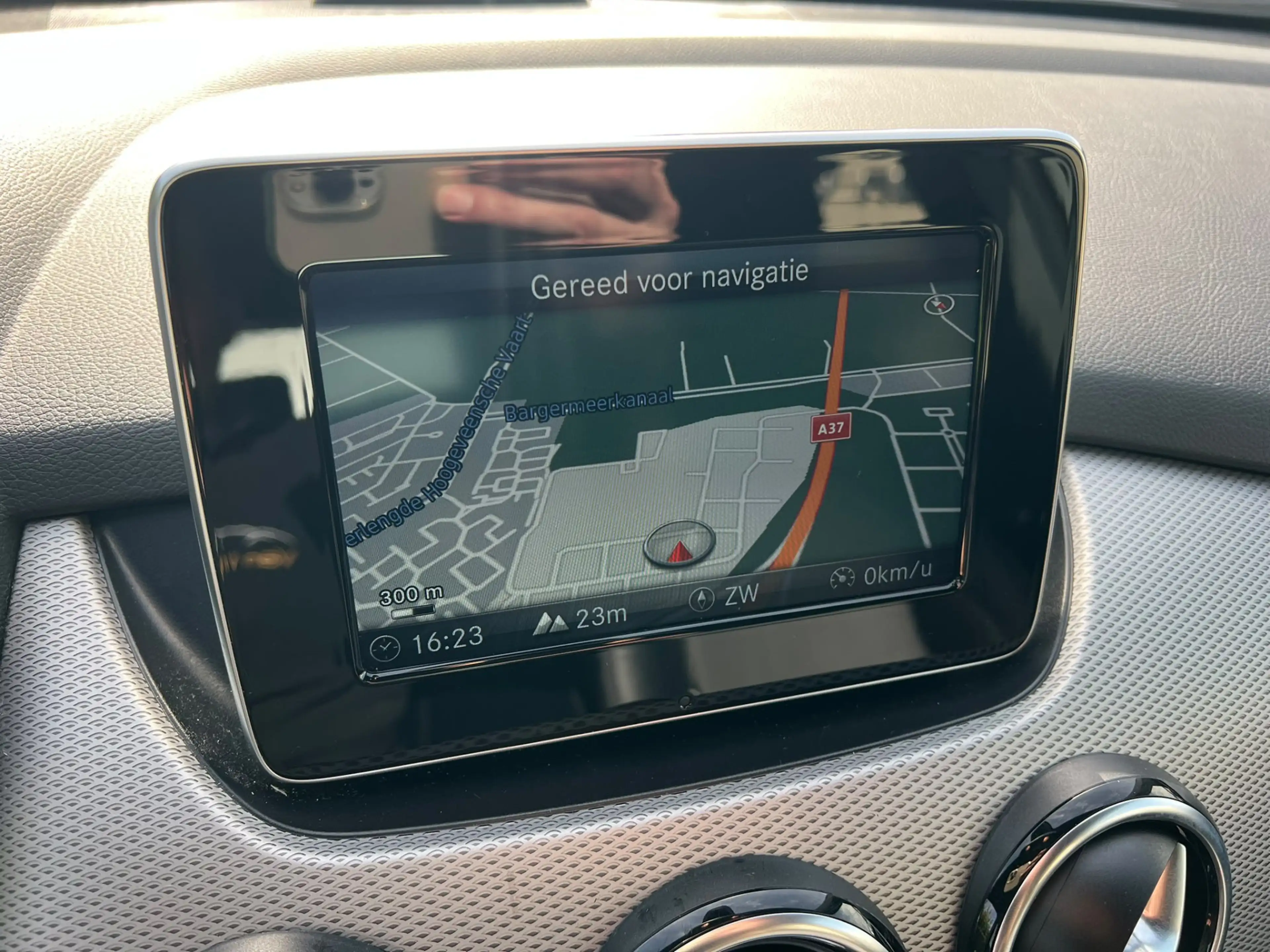 Mercedes-Benz B 180 Prestige trekhaak, camera, xenon, leer, navi, crui — photo 15