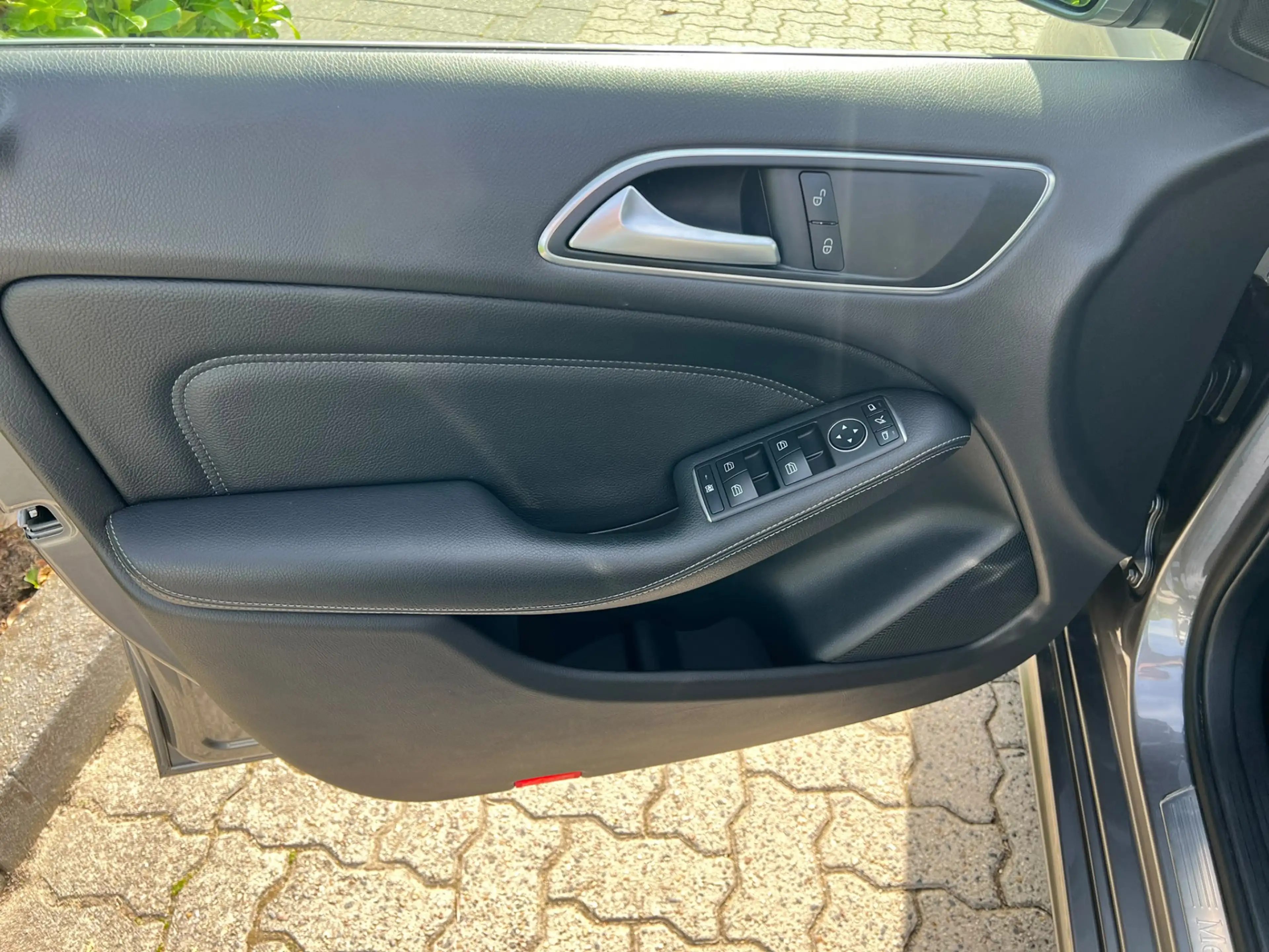 Mercedes-Benz B 180 Prestige trekhaak, camera, xenon, leer, navi, crui — photo 24