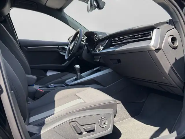 Audi A3 view 4