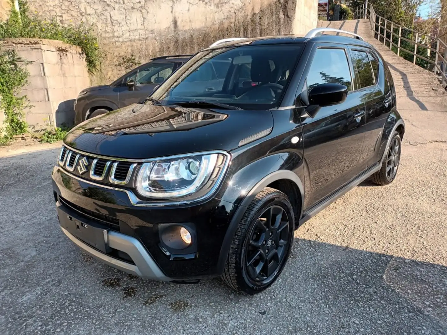 Suzuki Ignis 1200 HYBRID TOP 83CV CARPLAY CAM ITALIA Negro - 2