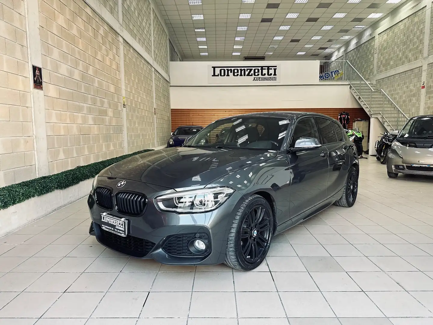 BMW 120 120d 5p. Msport - ufficiale BMW Gris - 1