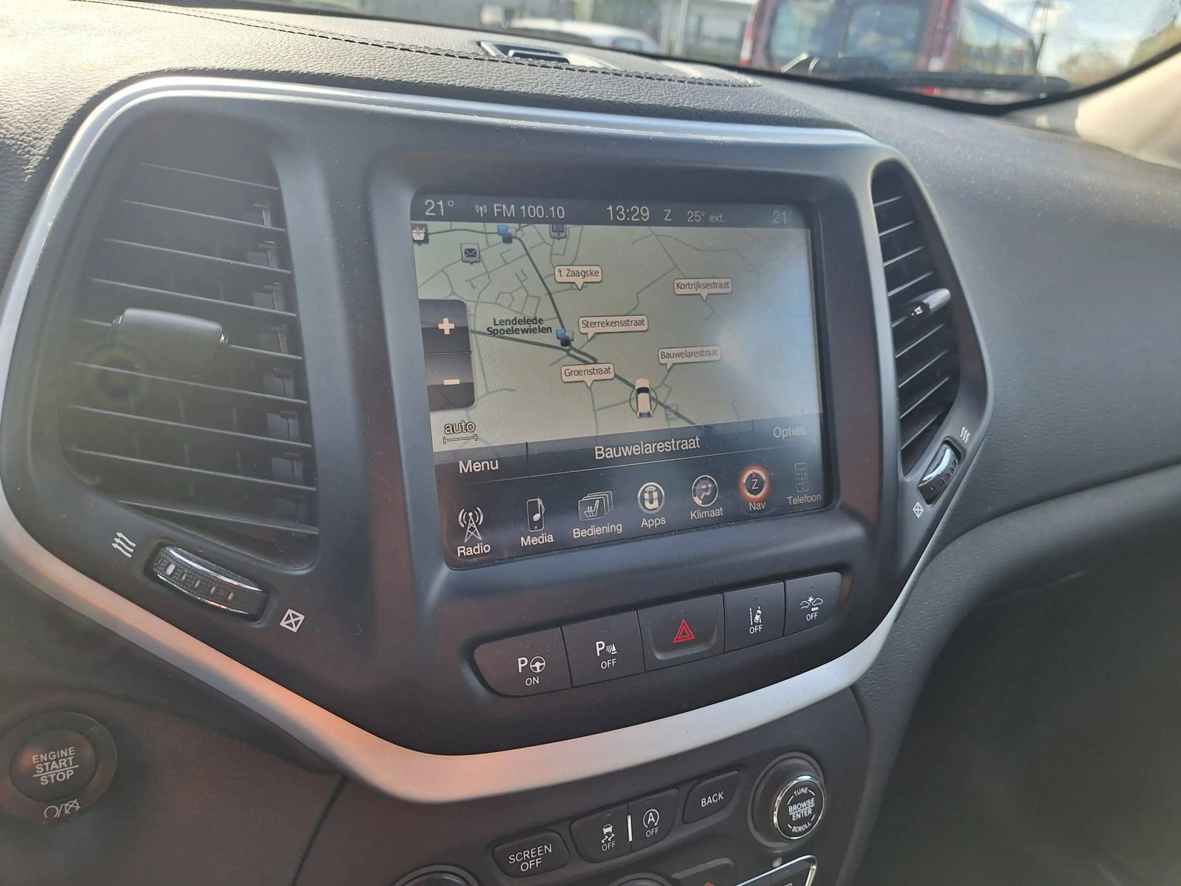 Jeep Cherokee Cherokee 2.2 MJD 4WD Overland Drive I — photo 13