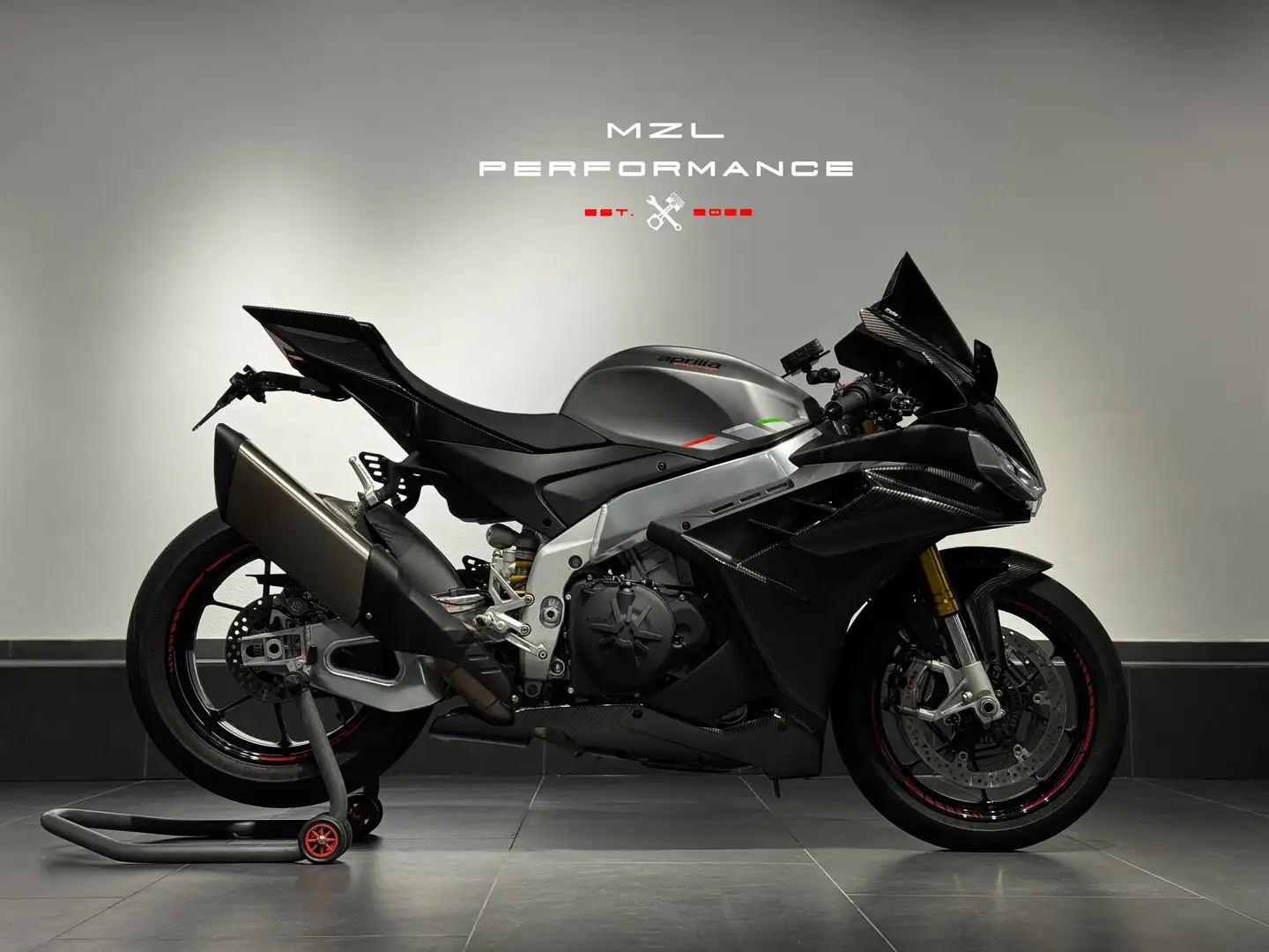 Aprilia RSV4 | 4416 Km | Top Zustand - 1