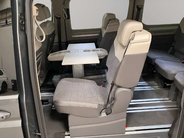 Volkswagen T7