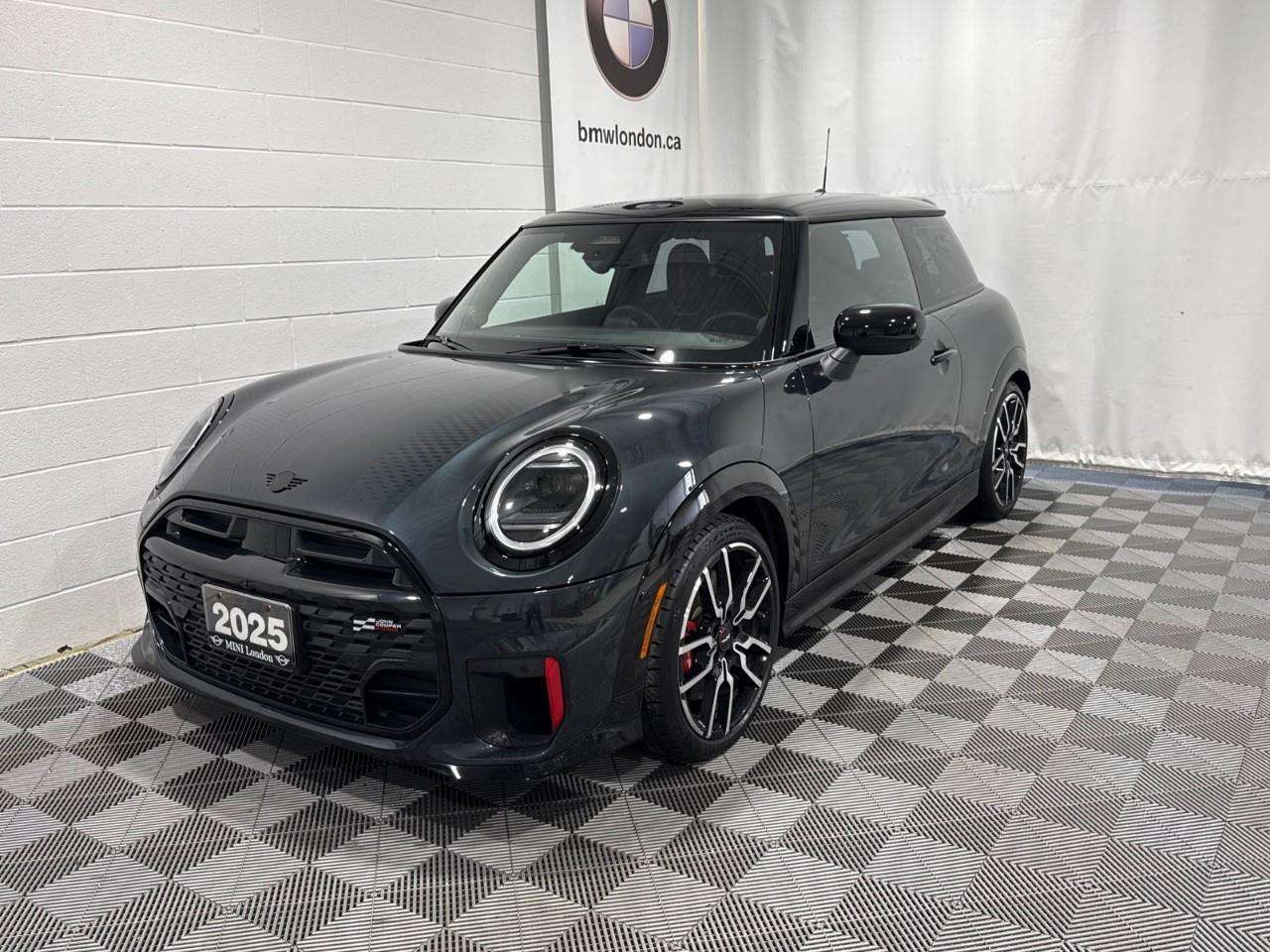 2025 MINI 3 Door Legend Grey / JCW Black Driving Assistant Plus Par