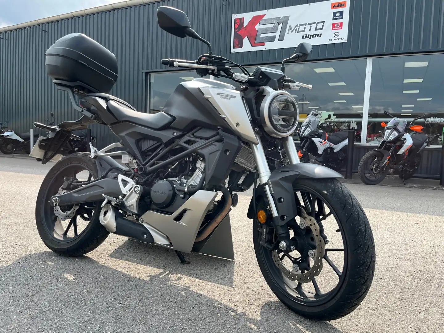 Honda CB 125 Noir - 1