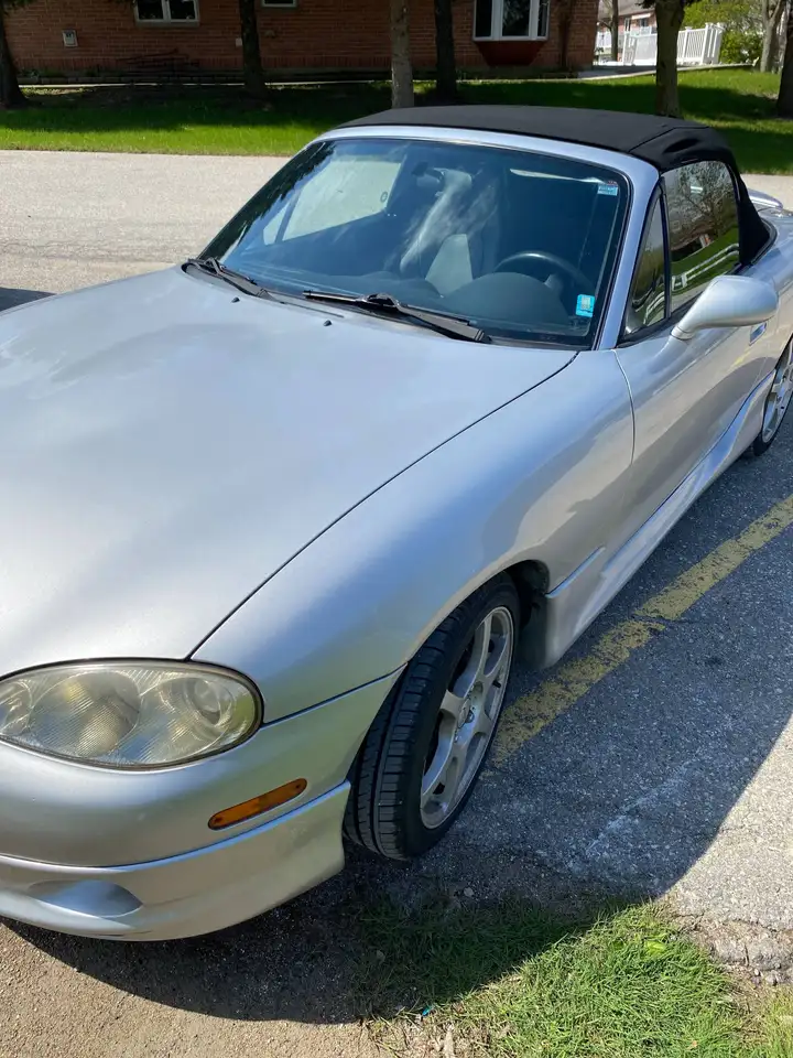 Mazda MX-5 Miata снимка Mazda MX-5 Miata